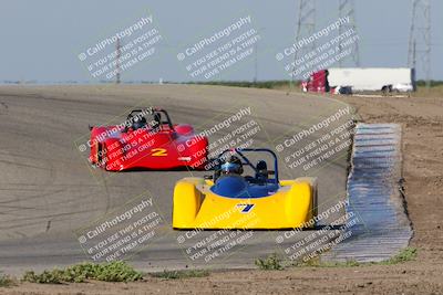 media/Apr-30-2022-CalClub SCCA (Sat) [[98b58ad398]]/Group 6/Race (Outside Grapevine)/